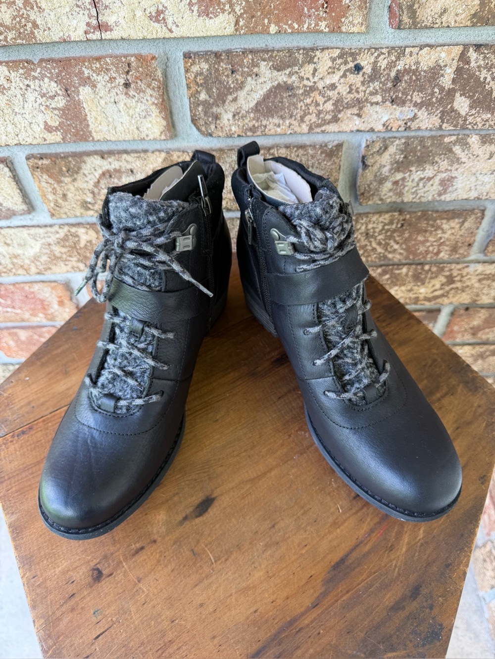 Merrell Shiloh II Lace Waterproof Boots Women’s Size 9 NWOT!